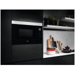 AEG MBE2658DEM Εντοιχιζόμενος Φούρνος Μικροκυμάτων με Grill 26lt ΕΩΣ 12 ΔΟΣΕΙΣ - Image 4